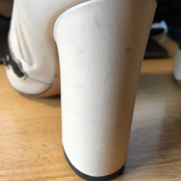 VALENTINO GARAVANI PANTHER LEATHER BOOT 36.5 /6.5 - Picture 14 of 16